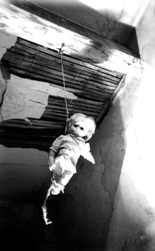 bABY oN sTRING photo homage to DL